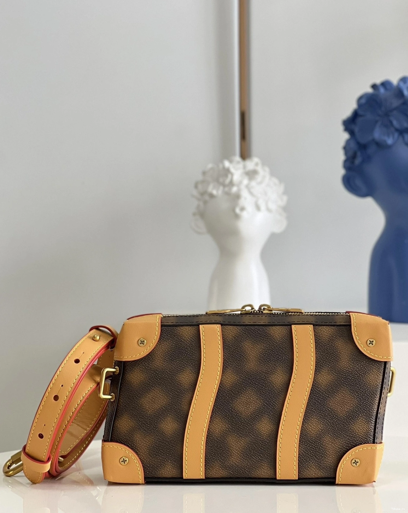Cheap TRUNK VUITTON SOFT LOUIS 0813